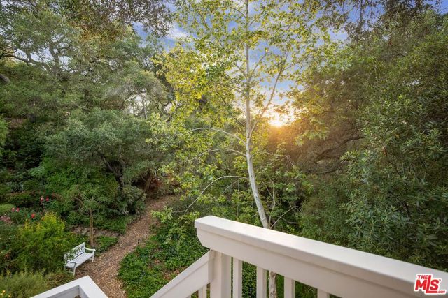 21714 Encina Road, Topanga, CA 90290