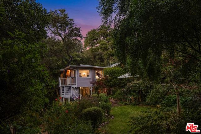 21714 Encina Road, Topanga, CA 90290
