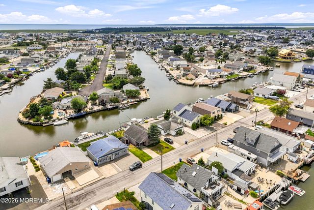 17 W Sail Drive, Little Egg Harbor, NJ 08087