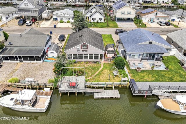 17 W Sail Drive, Little Egg Harbor, NJ 08087