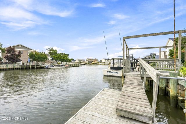 17 W Sail Drive, Little Egg Harbor, NJ 08087