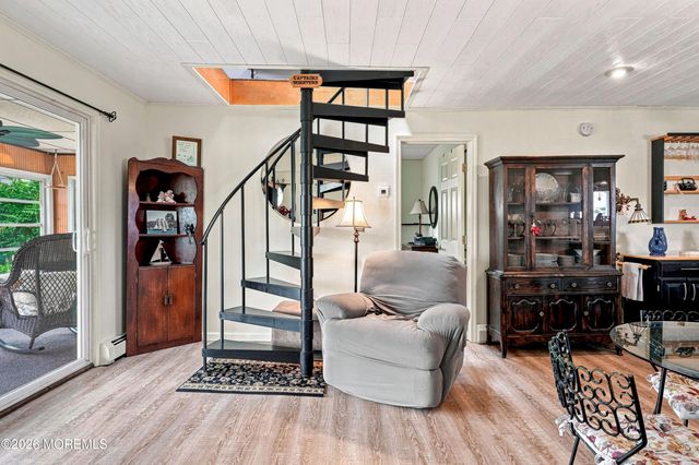 17 W Sail Drive, Little Egg Harbor, NJ 08087