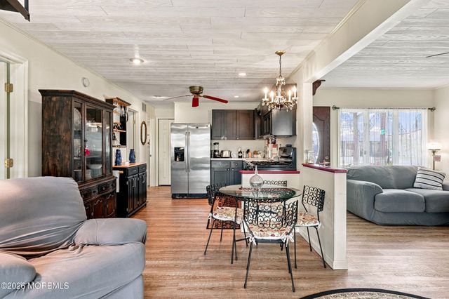 17 W Sail Drive, Little Egg Harbor, NJ 08087