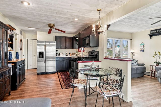 17 W Sail Drive, Little Egg Harbor, NJ 08087