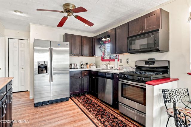 17 W Sail Drive, Little Egg Harbor, NJ 08087