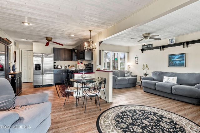 17 W Sail Drive, Little Egg Harbor, NJ 08087