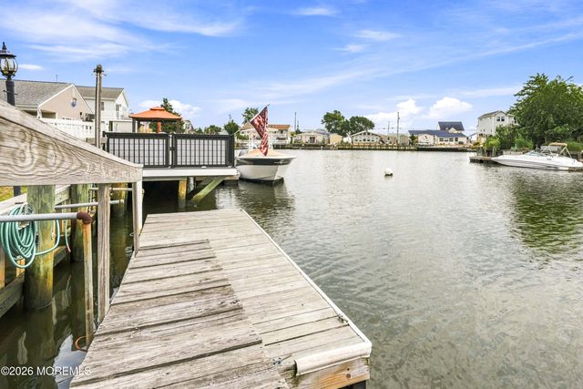 17 W Sail Drive, Little Egg Harbor, NJ 08087