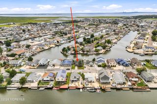 17 W Sail Drive, Little Egg Harbor, NJ 08087