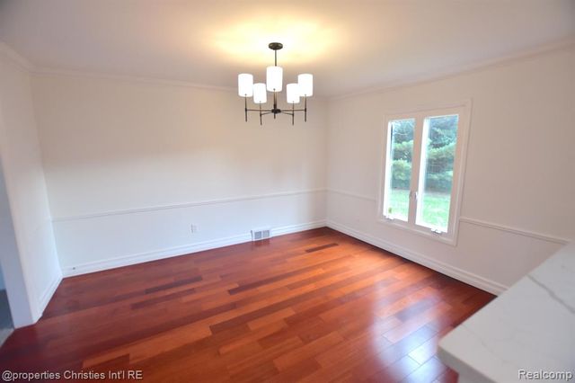 4217 Covered Bridge Road, Bloomfield Hills, MI 48302