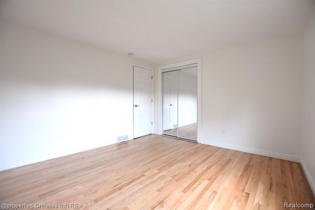 4217 Covered Bridge Road, Bloomfield Hills, MI 48302