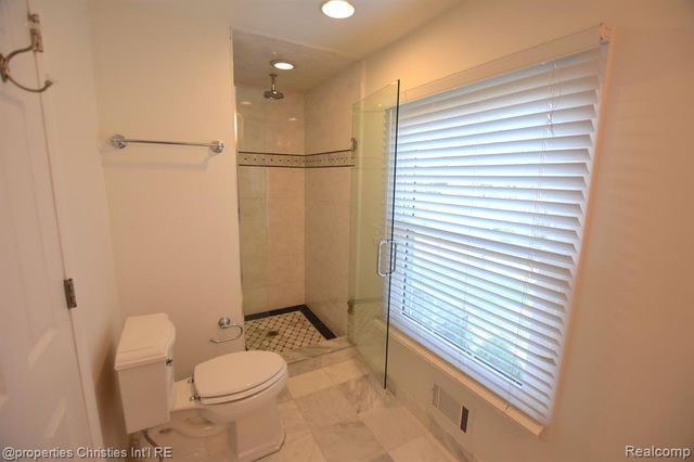 4217 Covered Bridge Road, Bloomfield Hills, MI 48302