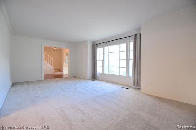 4217 Covered Bridge Road, Bloomfield Hills, MI 48302