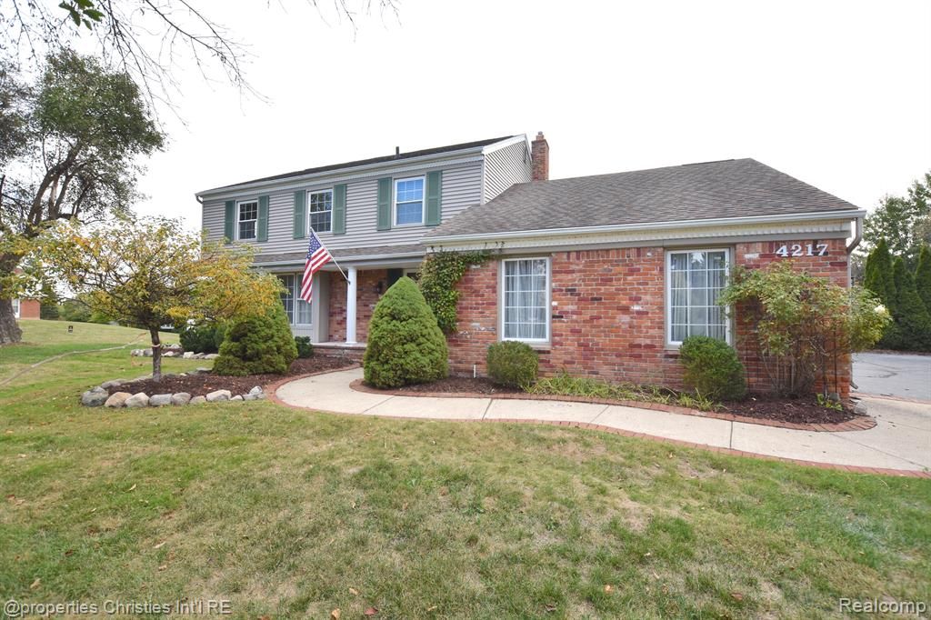 4217 Covered Bridge Road, Bloomfield Hills, MI 48302
