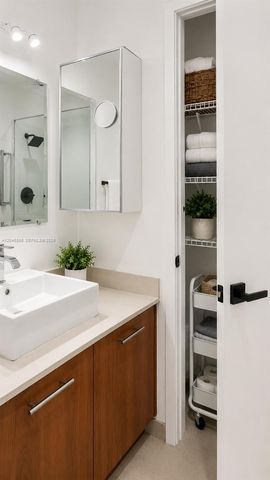 3301 NE 1st Avenue H2113, Miami, FL 33137