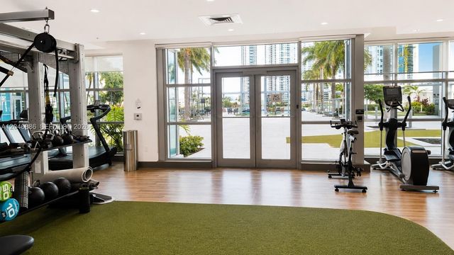 3301 NE 1st Avenue H2113, Miami, FL 33137