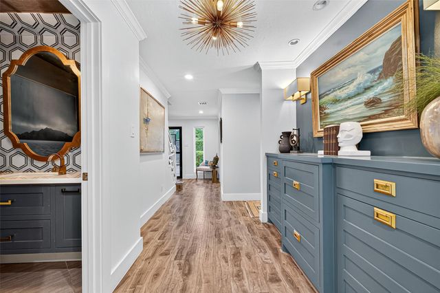 415 Ramblewood Road, Houston, TX 77079