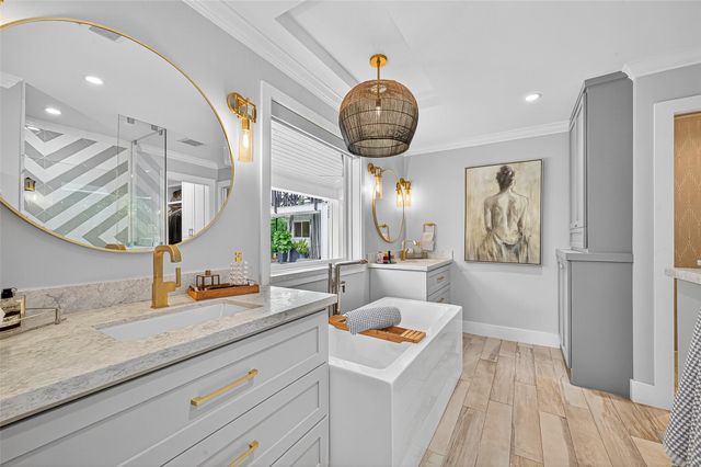 415 Ramblewood Road, Houston, TX 77079