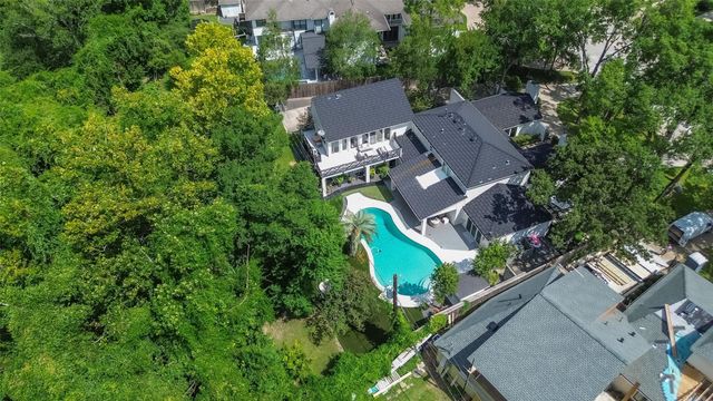 415 Ramblewood Road, Houston, TX 77079