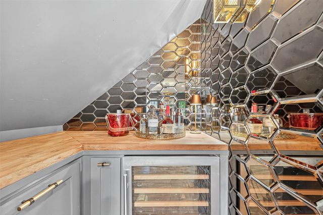 415 Ramblewood Road, Houston, TX 77079