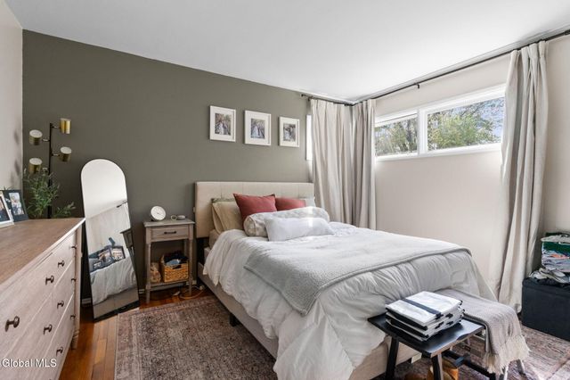 33 Terry Avenue, Guilderland, NY 12303