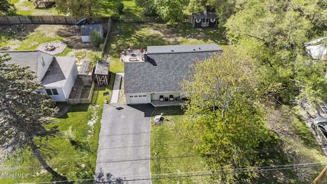 33 Terry Avenue, Guilderland, NY 12303