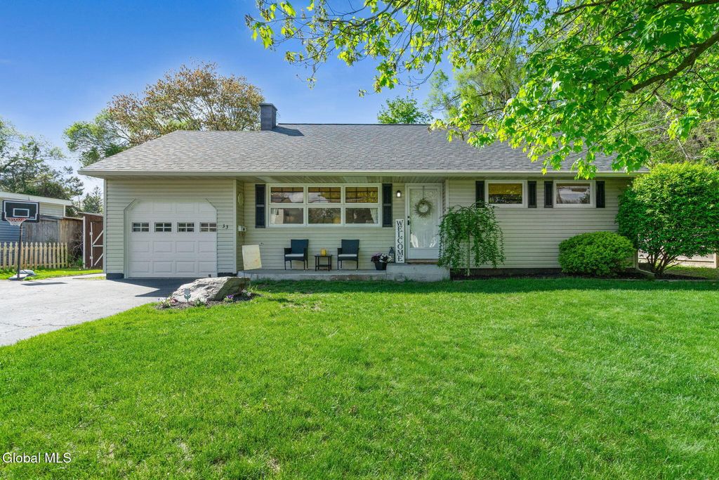 33 Terry Avenue, Guilderland, NY 12303