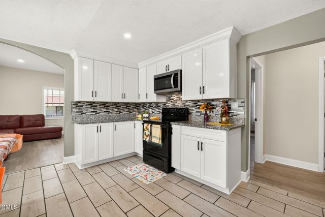 928 E Davis Street, Burlington, NC 27215
