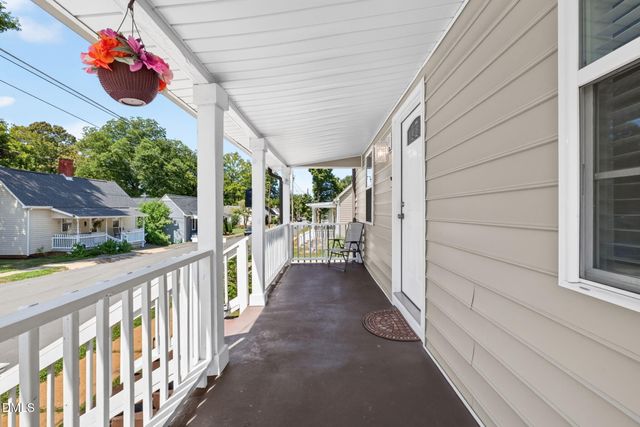 928 E Davis Street, Burlington, NC 27215