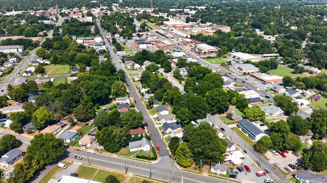 928 E Davis Street, Burlington, NC 27215