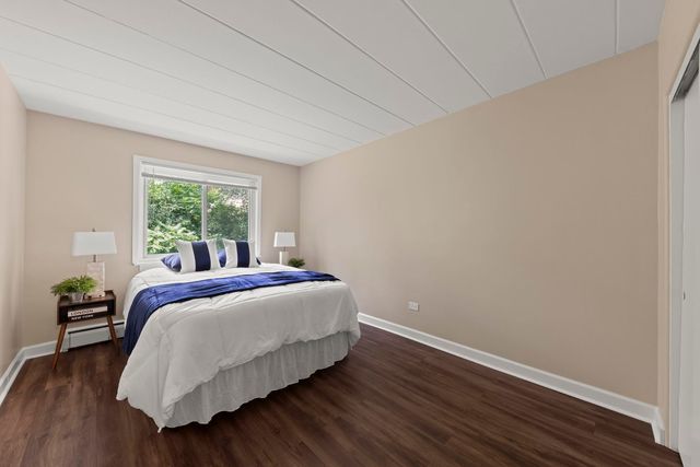 1307 College Avenue 207, Wheaton, IL 60187