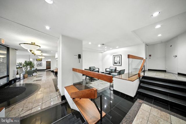203 YOAKUM PKWY #804, Alexandria, VA 22304