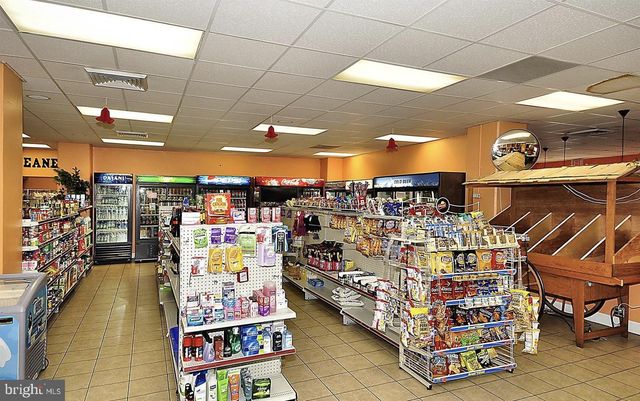 203 YOAKUM PKWY #804, Alexandria, VA 22304