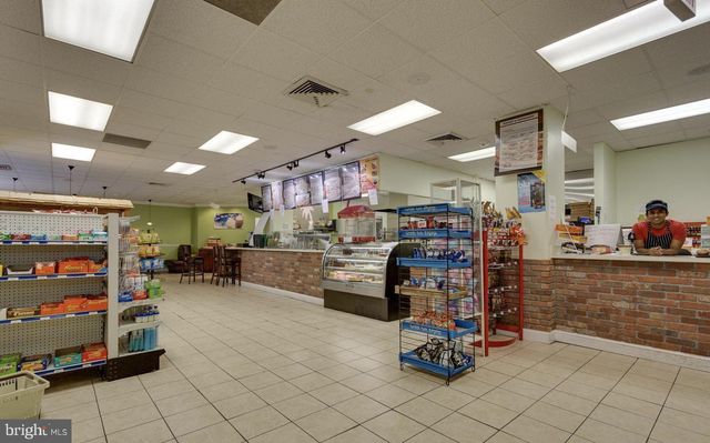 203 YOAKUM PKWY #804, Alexandria, VA 22304