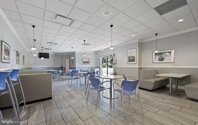 203 YOAKUM PKWY #804, Alexandria, VA 22304