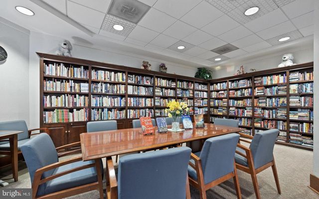 203 YOAKUM PKWY #804, Alexandria, VA 22304