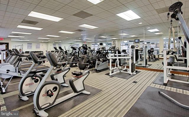 203 YOAKUM PKWY #804, Alexandria, VA 22304