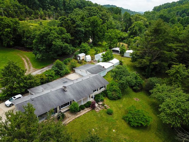 303 Freedom School Rd, Mt Vernon, KY 40456