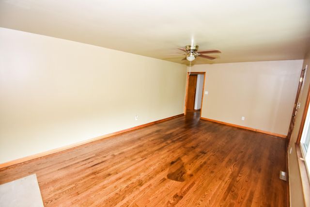 303 Freedom School Rd, Mt Vernon, KY 40456