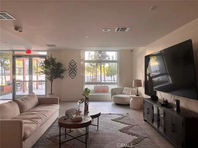 168 S Monterey St 407, Alhambra, CA 91801