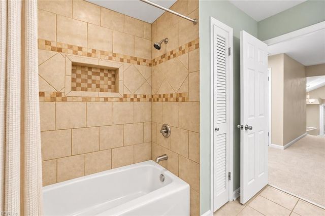 6604 Pinewood CT, Virginia Beach, VA 23464