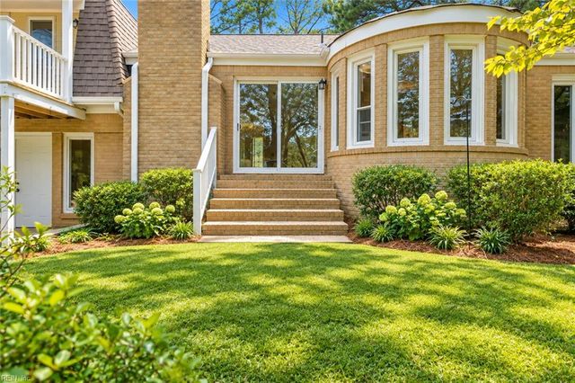6604 Pinewood CT, Virginia Beach, VA 23464