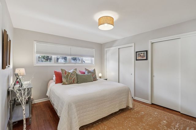 147 Chicago Avenue, Clarendon Hills, IL 60514