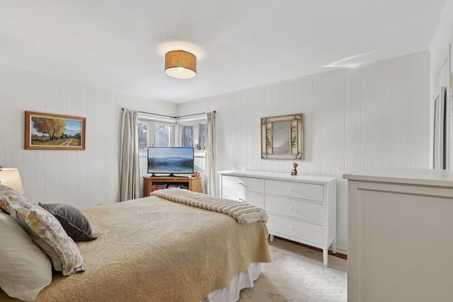 147 Chicago Avenue, Clarendon Hills, IL 60514