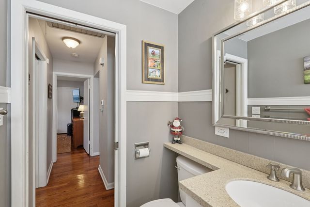 147 Chicago Avenue, Clarendon Hills, IL 60514