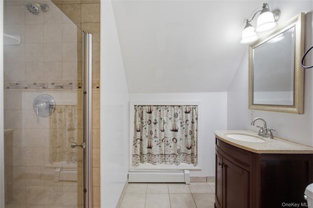 42 Saddler Lane, Levittown, NY 11756