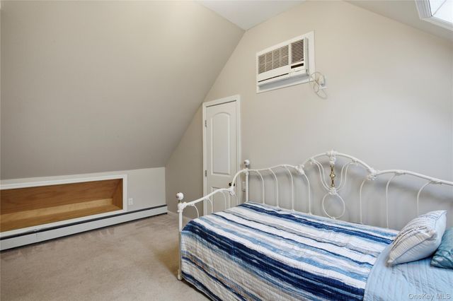 42 Saddler Lane, Levittown, NY 11756