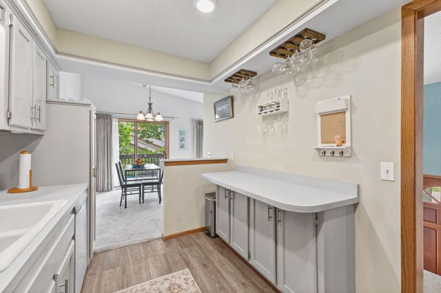 5662 Royal Oaks Drive, Shoreview, MN 55126