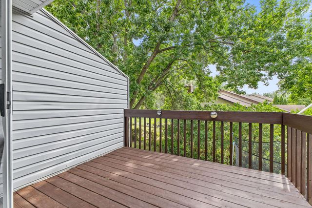 5662 Royal Oaks Drive, Shoreview, MN 55126