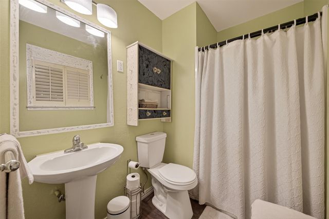 4023 Knottynold Lane, Houston, TX 77053