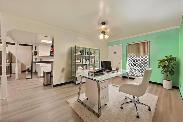 4023 Knottynold Lane, Houston, TX 77053